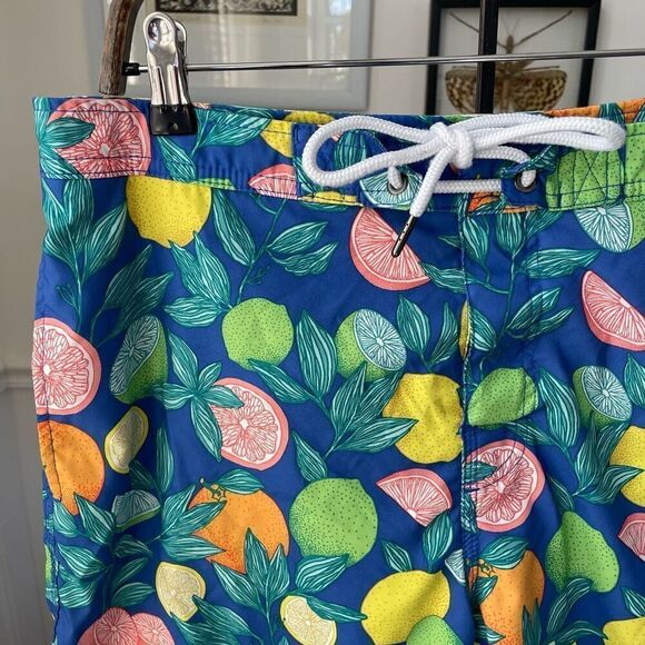 Abercrombie and Fitch Men’s Swim Trunks Citrus Print 33 x 7 L - Picture 2 of 8